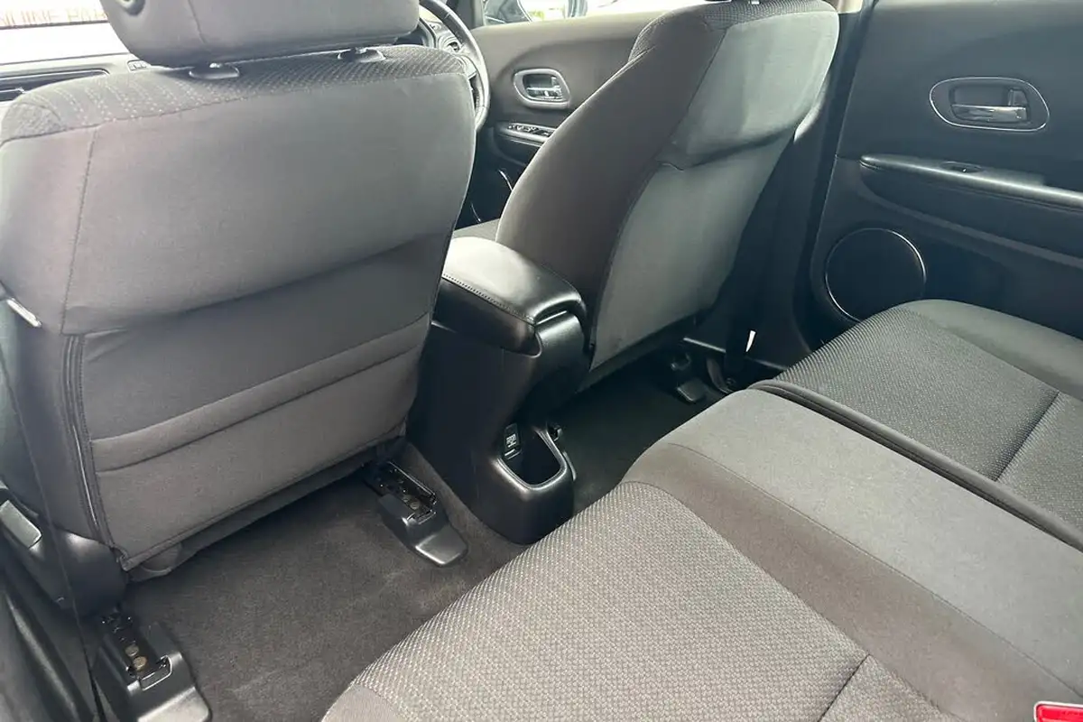 2018-honda-hr-v-16-i-dtec-se-navi-big-22