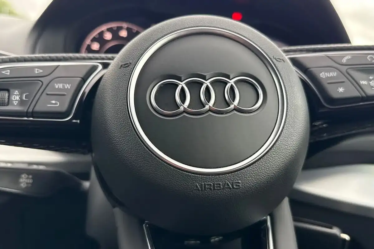 2021-audi-q2-10-30-tfsi-black-edition-big-49