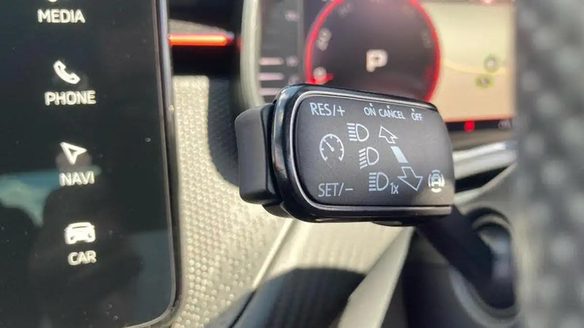 2024-skoda-kamiq-15-tsi-monte-carlo-dsg-big-27