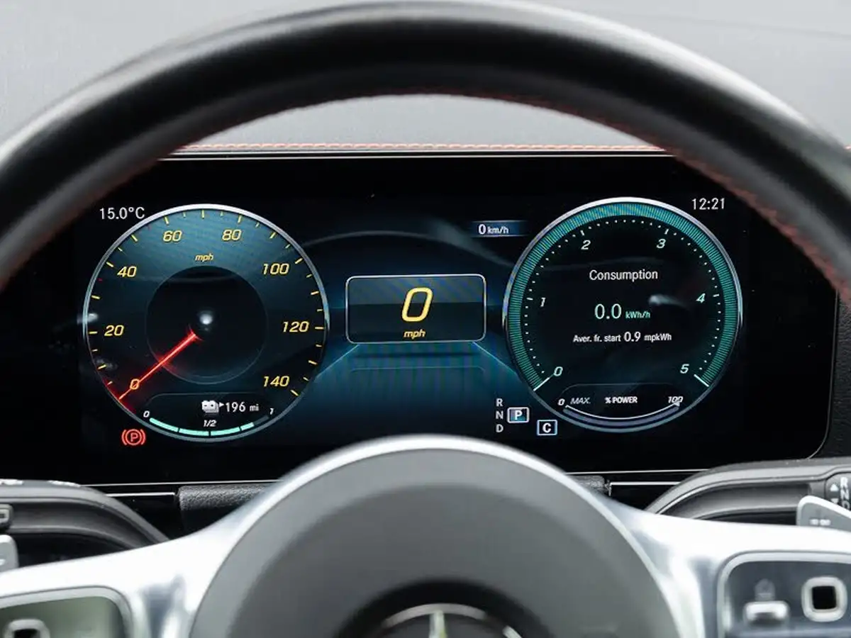 2021-mercedes-benz-eqa-e-eqa-250-amg-line-big-10