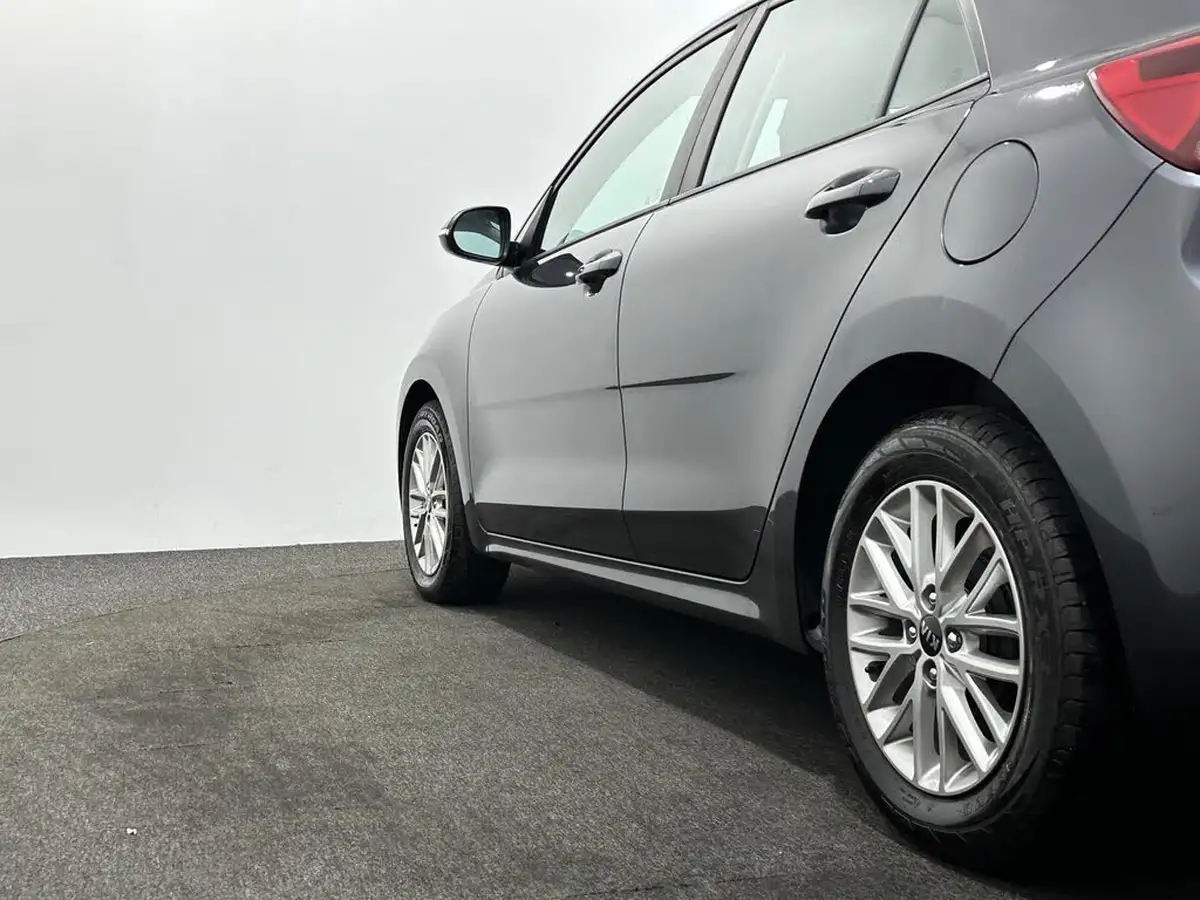 2018-kia-rio-125-2-big-45