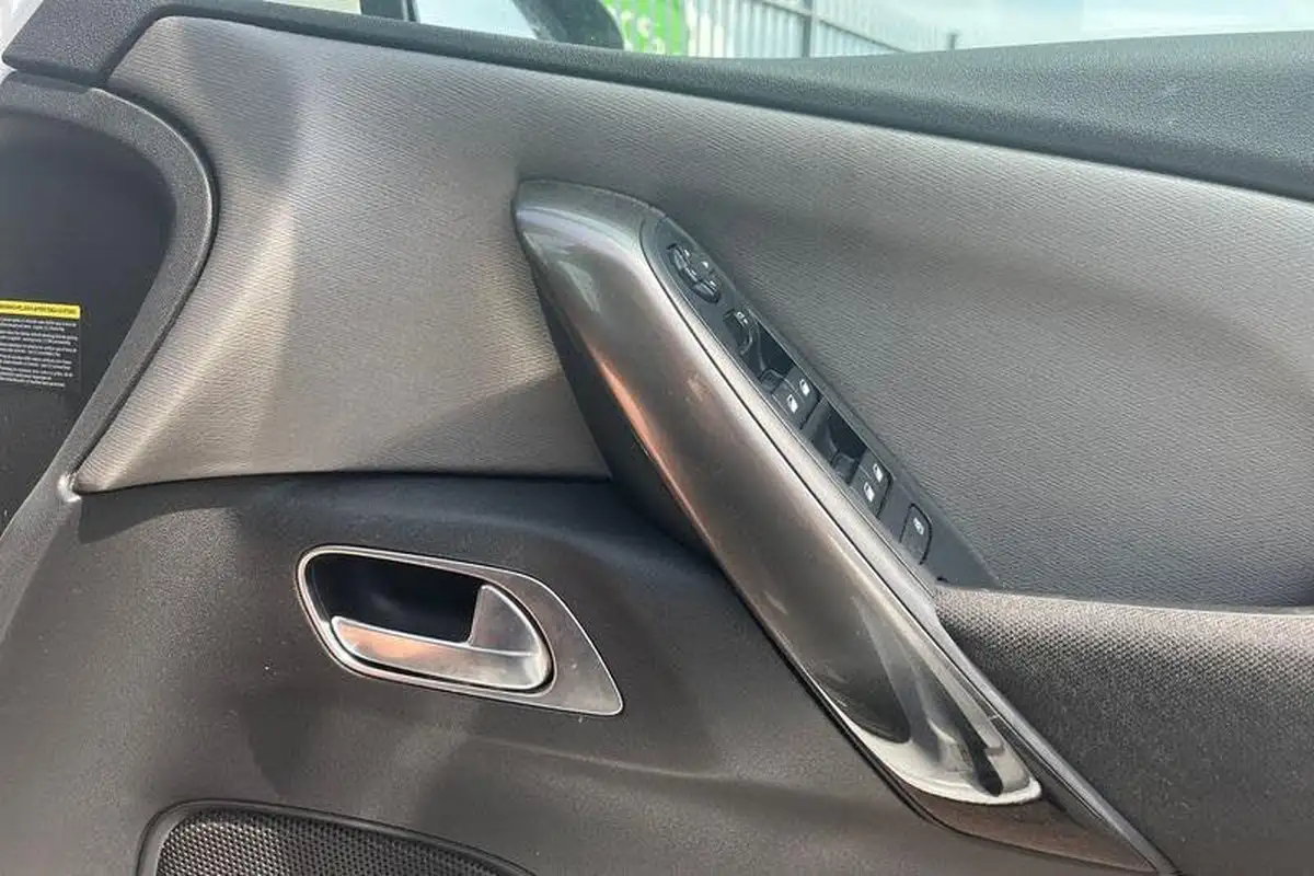 2018-citroen-c4-spacetourer-15bluehdi-flair-big-22