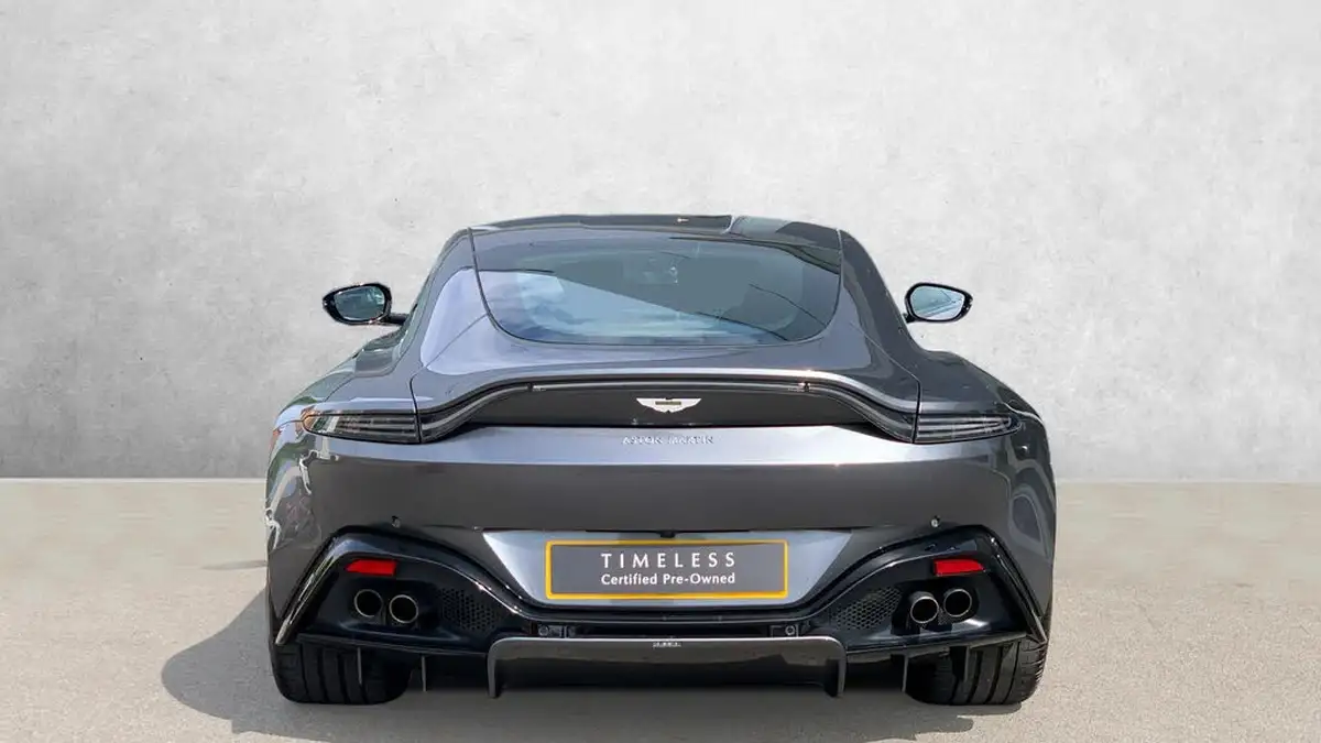 2019-aston-martin-vantage-40-v8-vantage-big-13