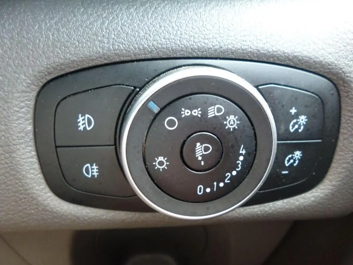 2022-ford-transit-custom-20tdci-300-l2h1-limited-130pseu6dt-panel-van-auto-big-53