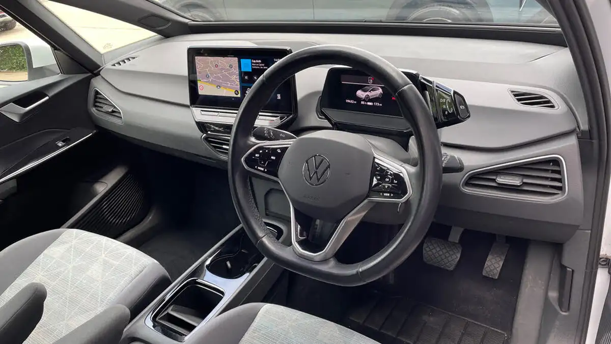 2022-volkswagen-id3-e-life-204ps-58kwh-pro-performance-big-8