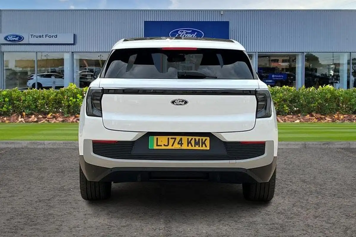 2024-ford-explorer-e-premium-286ps-77kwh-big-6