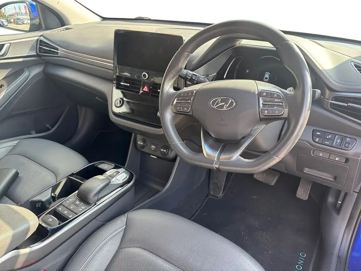 2021-hyundai-ioniq-e-premium-se-electric-100kw-big-4