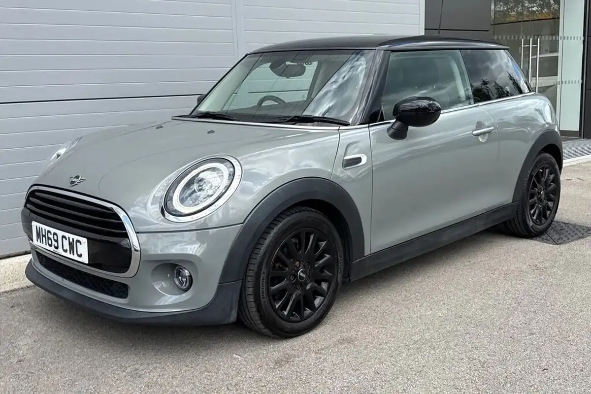 2020-mini-cooper-15-cooper-classic-hatchback-3d-auto-big-36