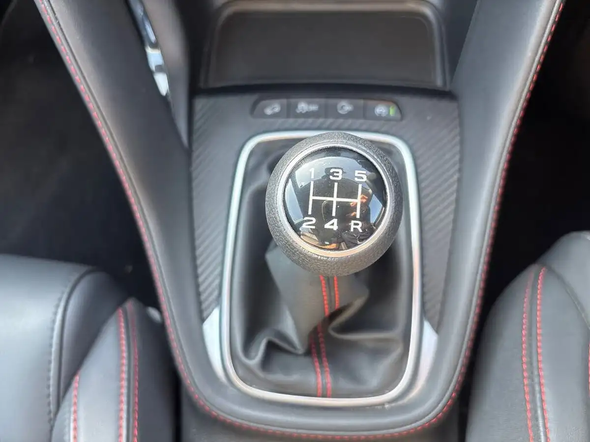 2021-mg-zs-suv-15-vti-tech-exclusive-big-48