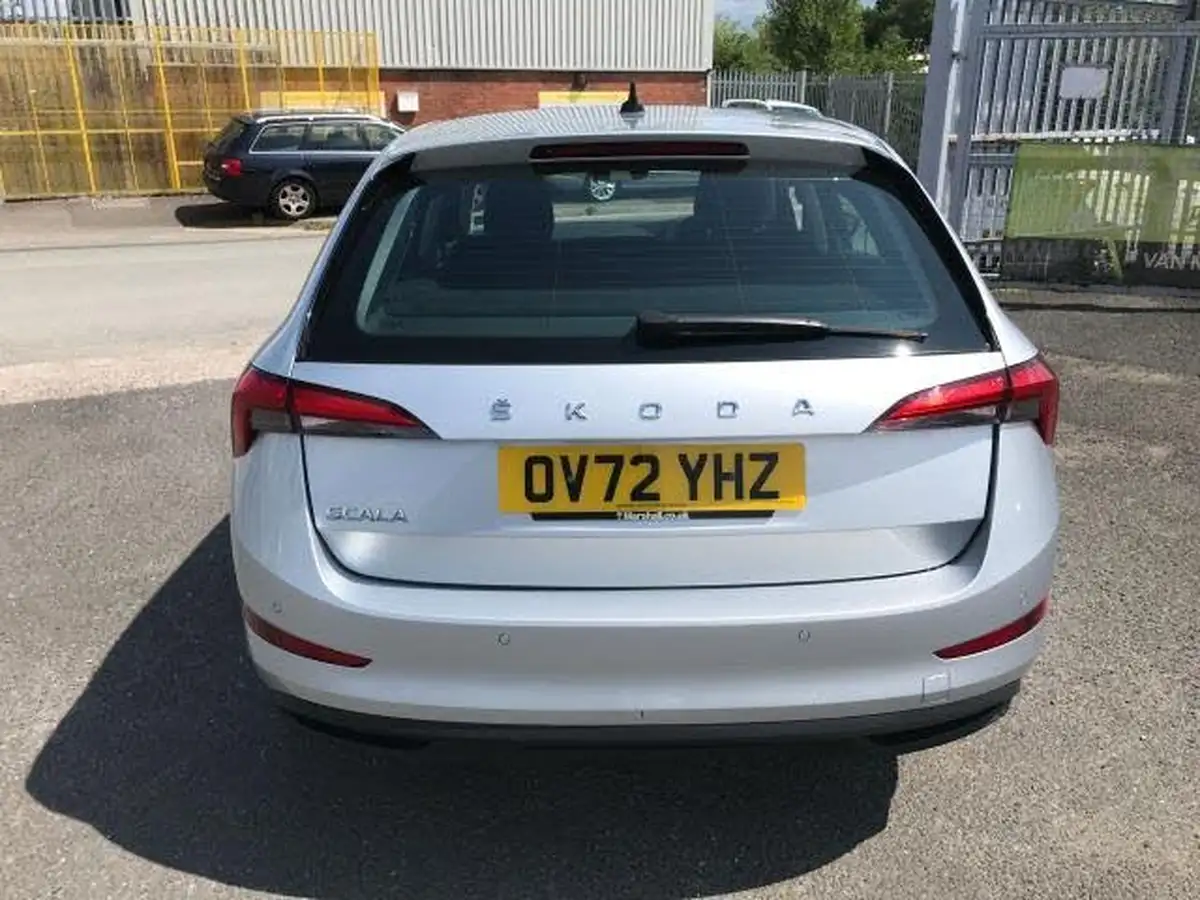 2022-skoda-scala-15-tsi-se-dsg-big-25