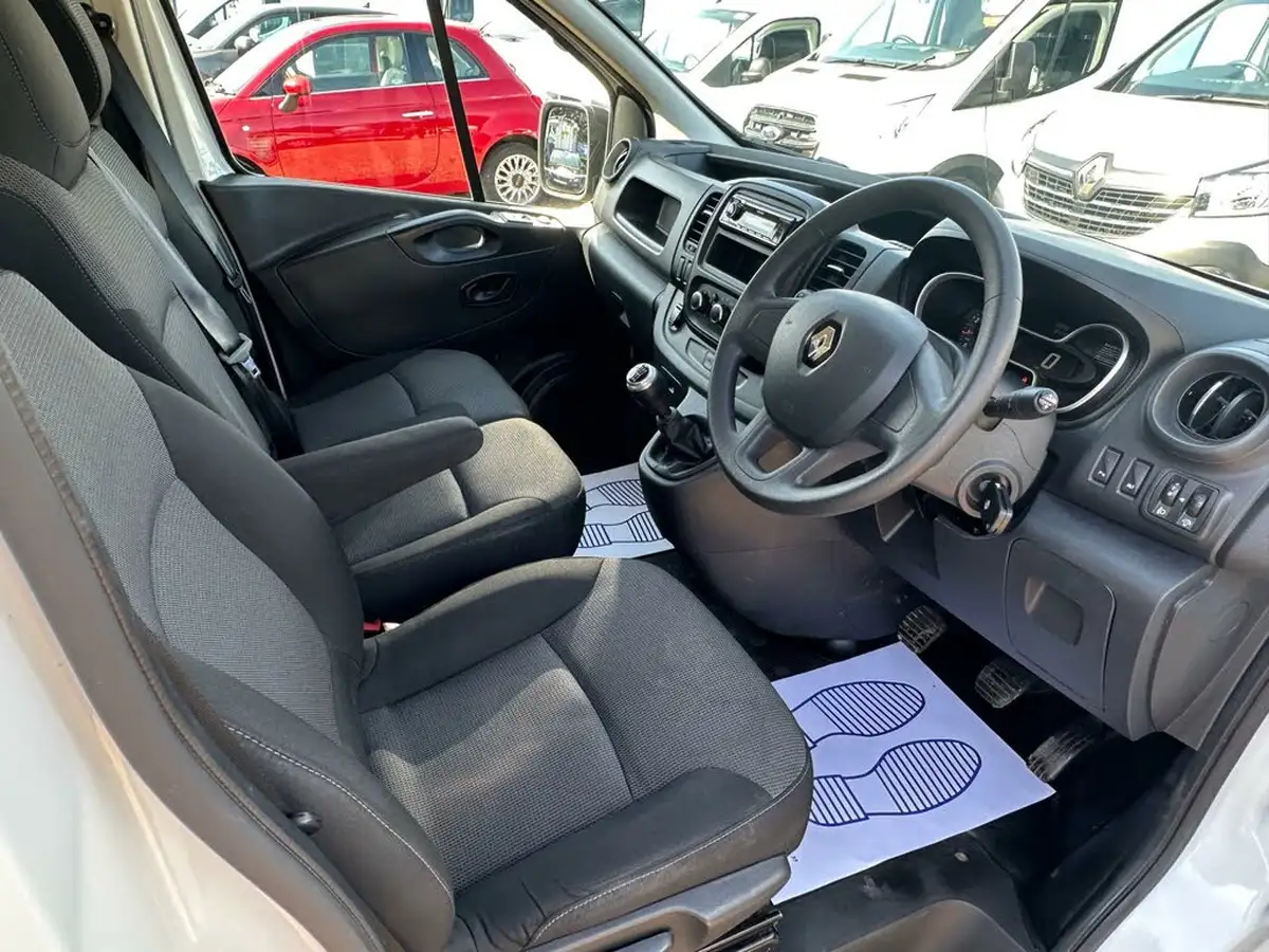 2021-renault-trafic-20dci-ll30-energy-120-business-panel-big-8