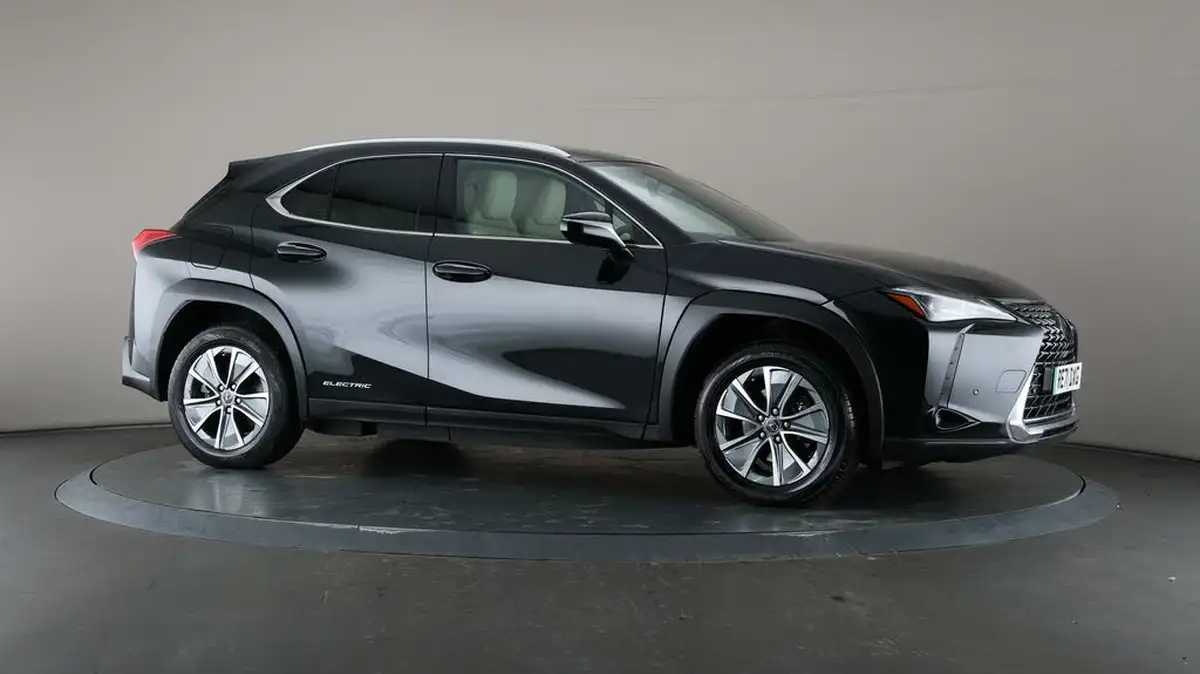 2021-lexus-ux-300e-e-ux-big-54