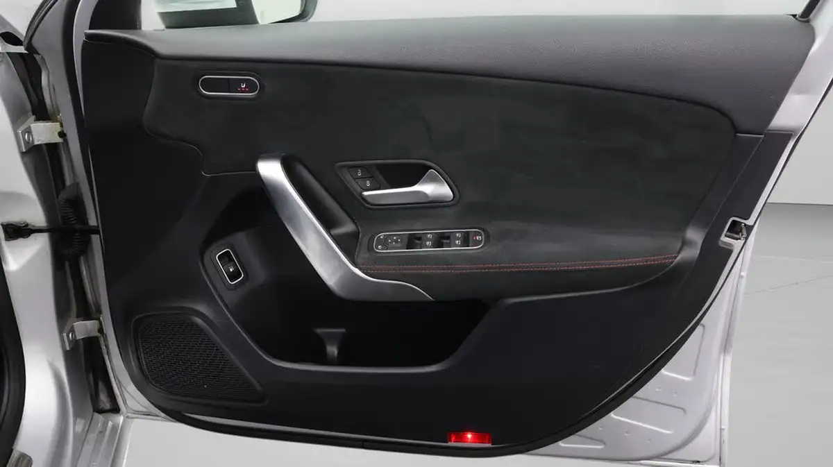 2021-mercedes-benz-a-class-13-a250e-amg-line-hatchback-5d-big-20