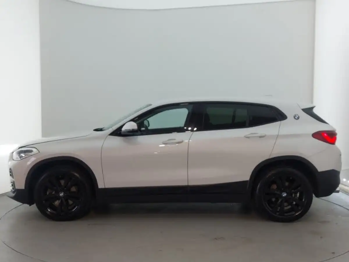 2021-bmw-x2-20-xdrive20i-sport-big-3