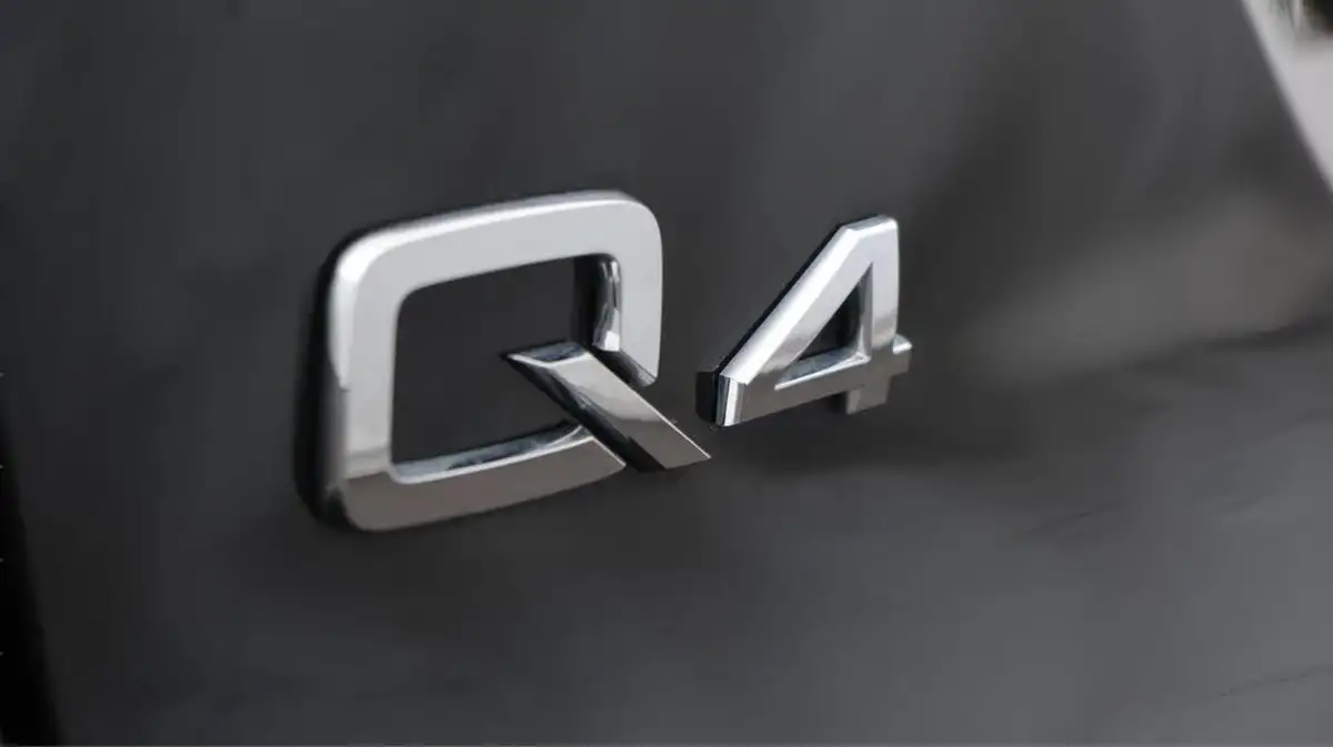 2024-audi-q4-e-tron-45e-s-line-station-wagon-auto-big-22