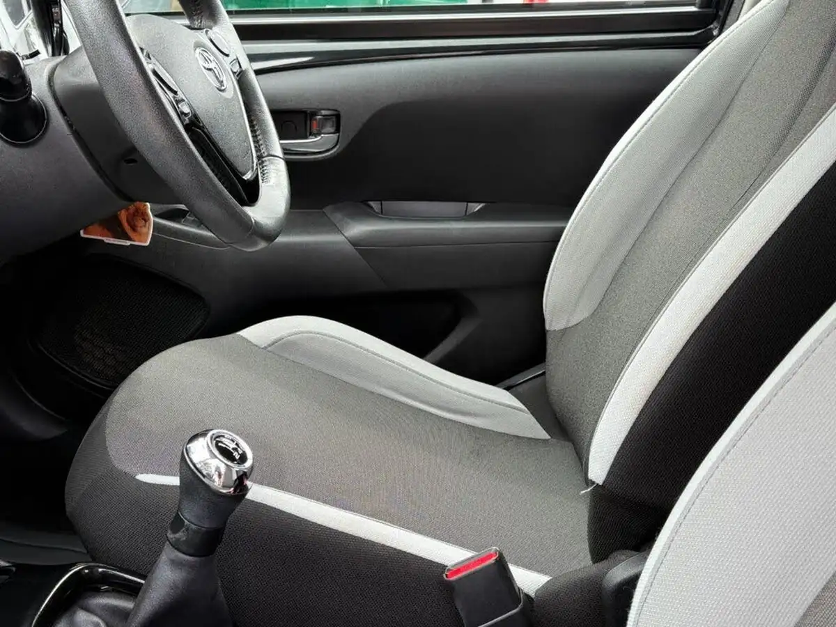 2014-toyota-aygo-10-vvt-i-x-clusiv-5d-big-20