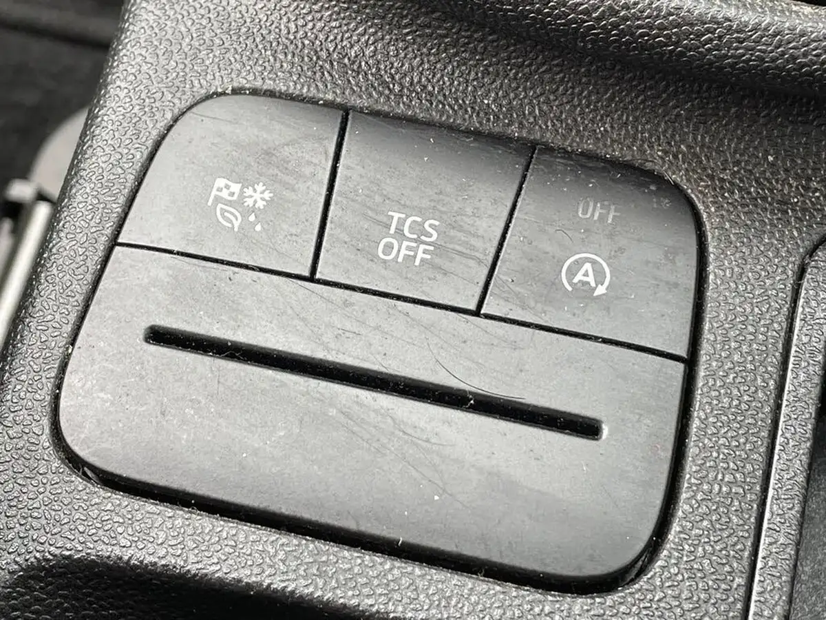 2018-ford-fiesta-10t-active-1-100ps-big-23