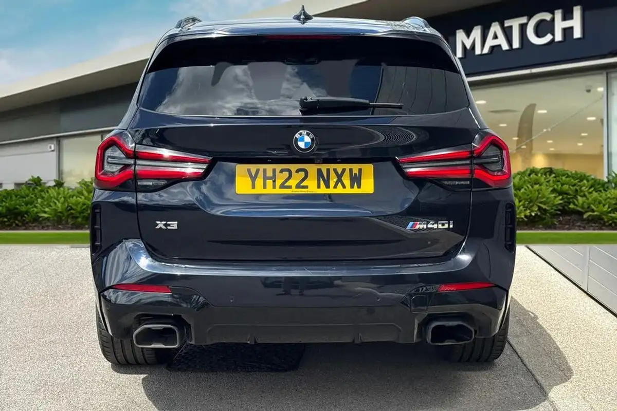 2022-bmw-x3-30-m40i-big-3