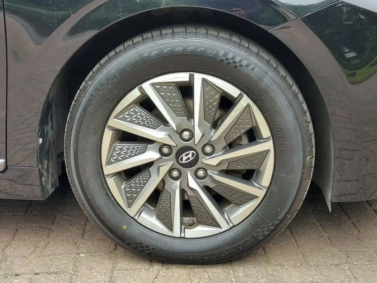 2020-hyundai-kona-e-premium-136ps-39kwh-big-25