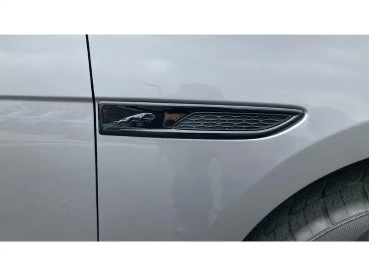2021-jaguar-f-pace-20-d200-r-dynamic-hse-mhev-big-21