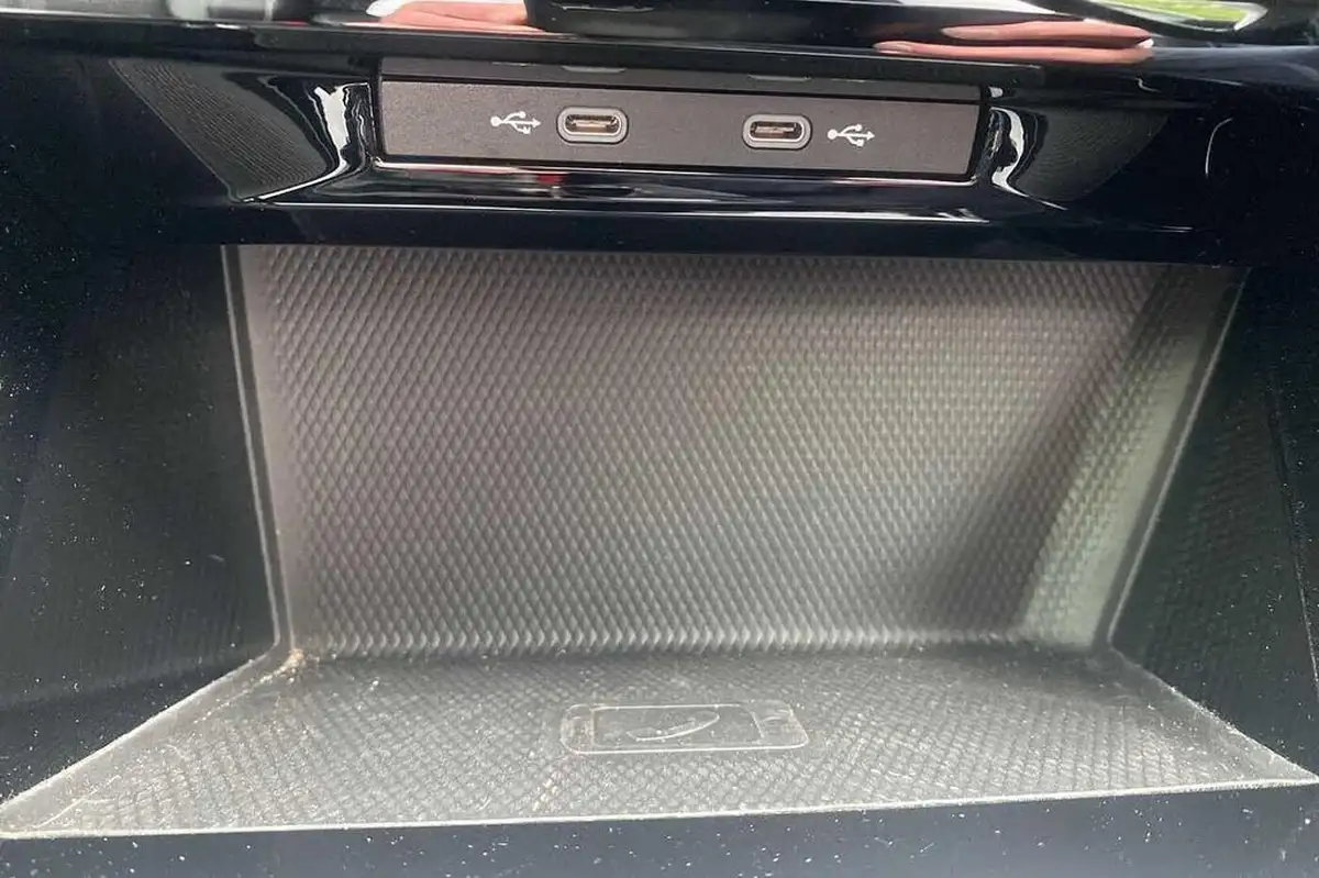 2022-volkswagen-golf-15-etsi-r-line-150ps-hatchback-big-28