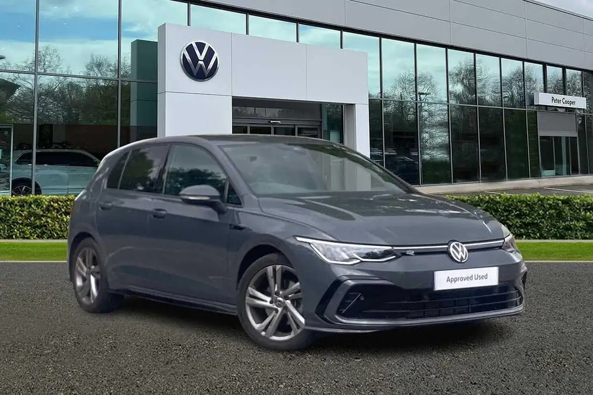 2022-volkswagen-golf-15-etsi-r-line-150ps-hatchback-big-0