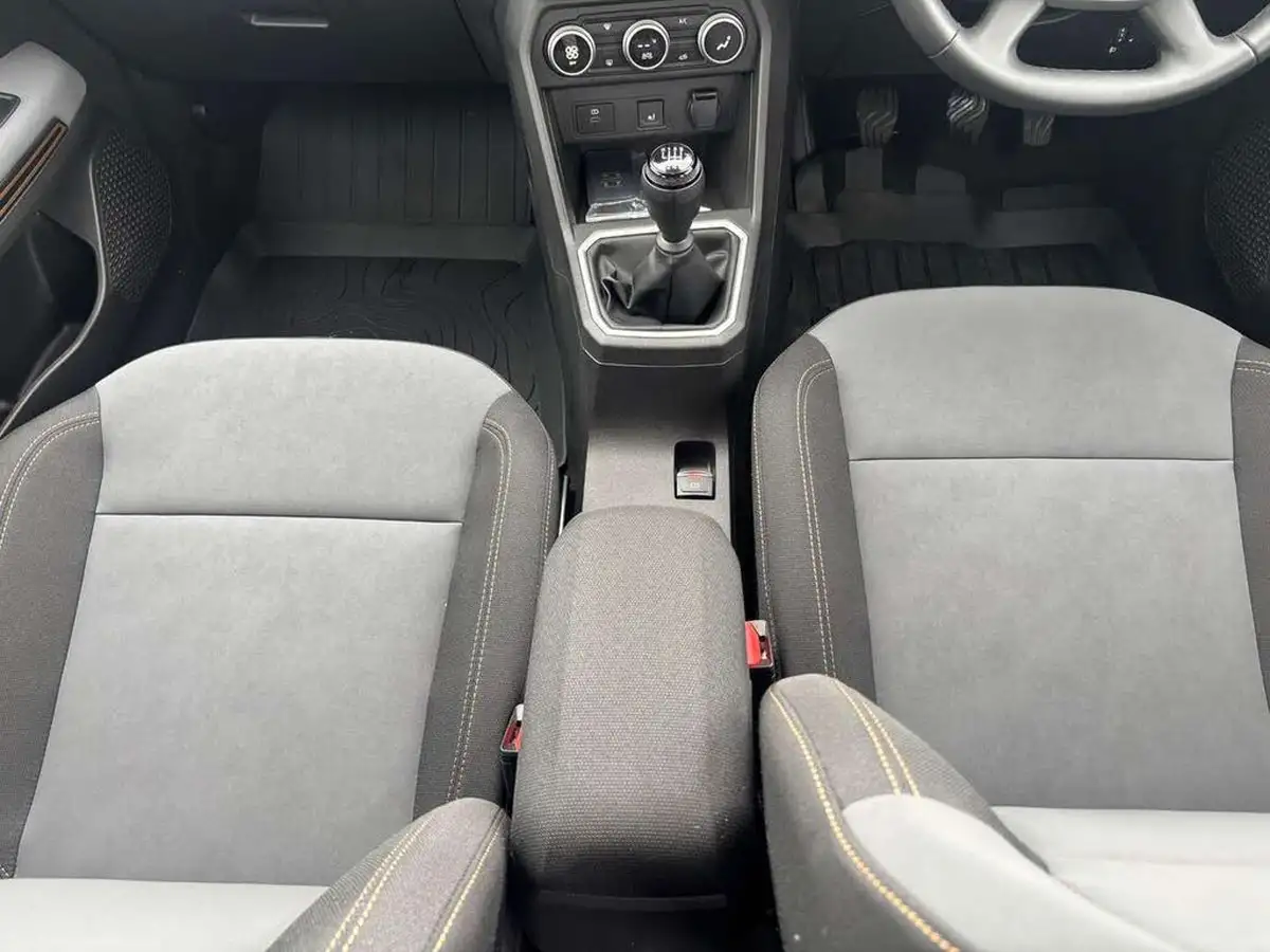 2025-dacia-sandero-stepway-10-tce-extreme-110bhp-big-8