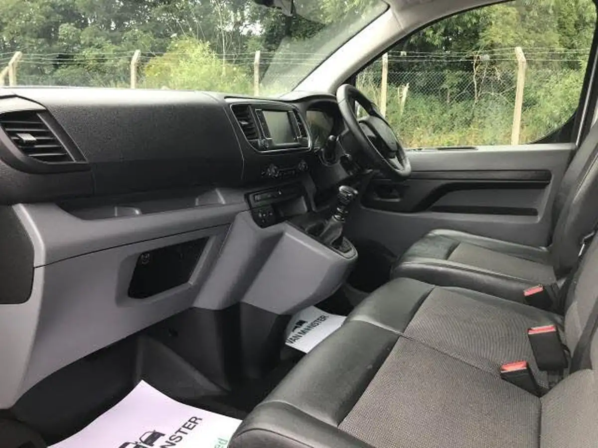 2021-peugeot-expert-15-bluehdi-compact-120bhp-big-21