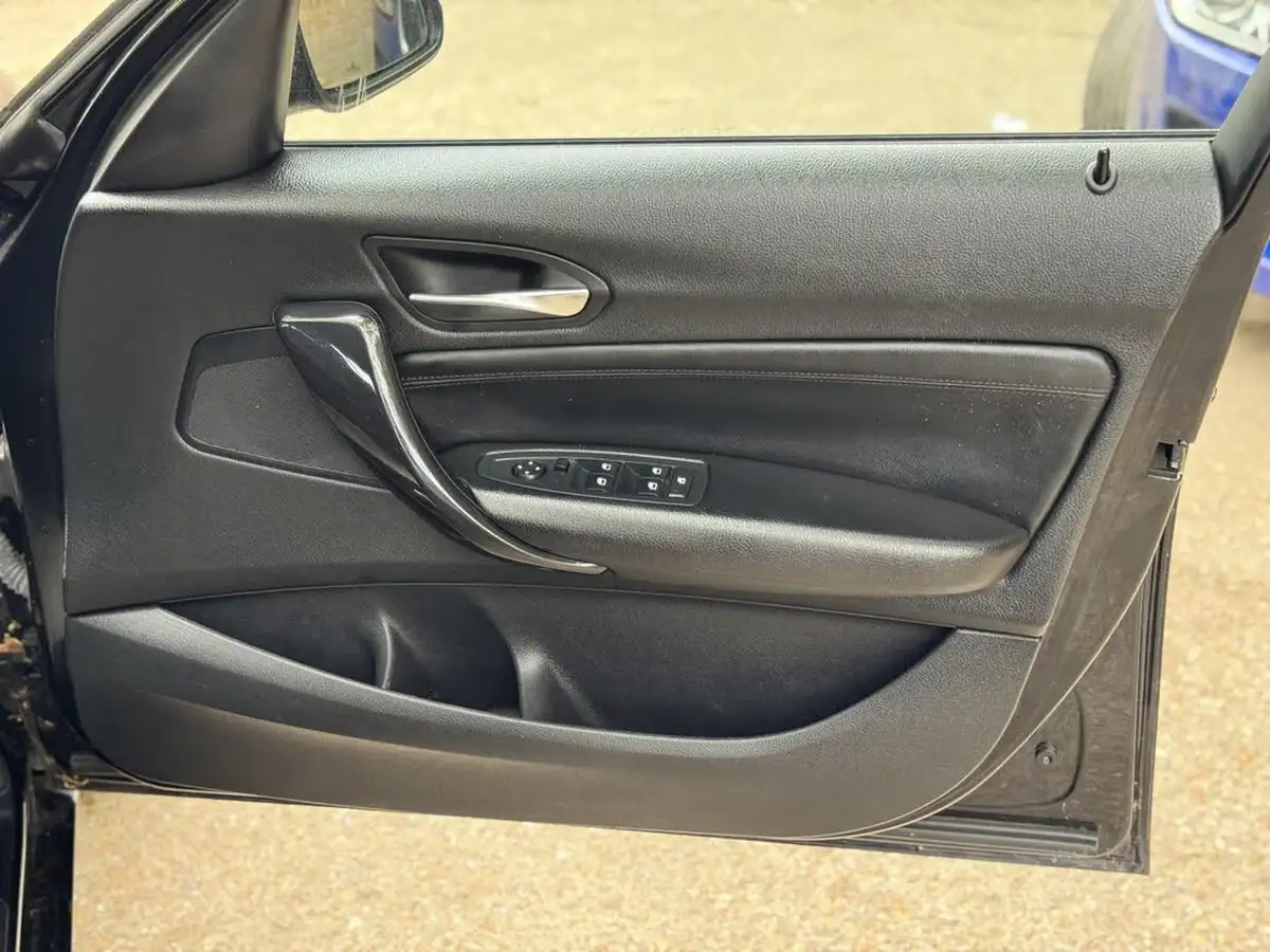 2015-bmw-1-series-16-116i-sport-5d-big-33