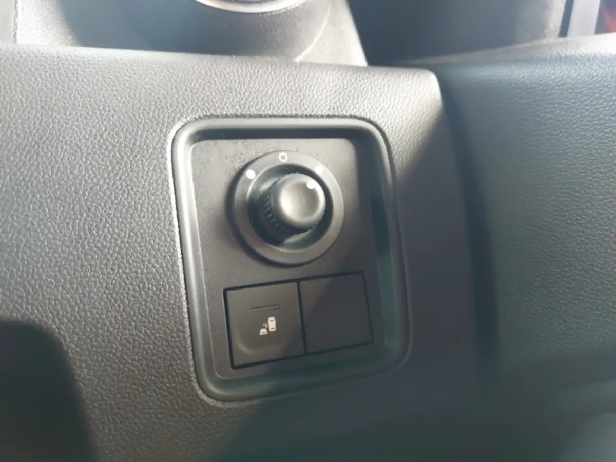 2022-dacia-duster-13-tce-prestige-150bhp-edc-big-17