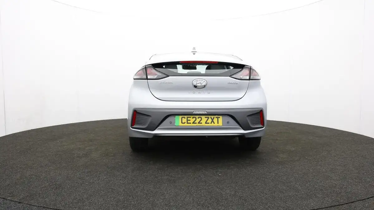 2022-hyundai-ioniq-e-premium-electric-big-49