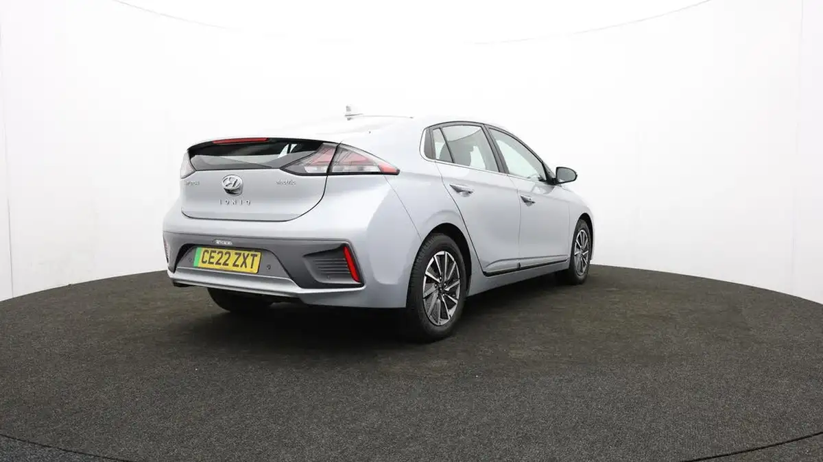 2022-hyundai-ioniq-e-premium-electric-big-77