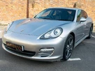 2010-porsche-panamera-36-4-small-8