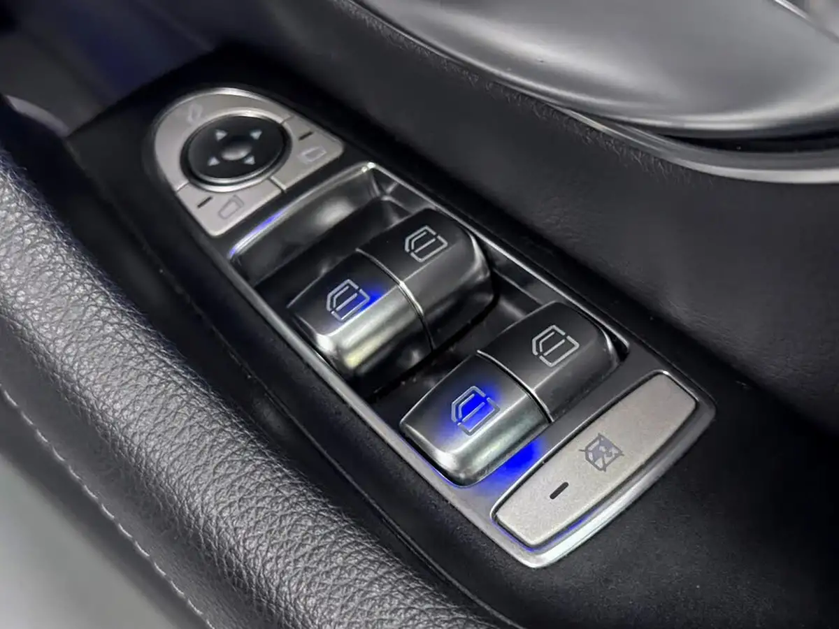 2021-mercedes-benz-e-class-20d-e220d-amg-line-night-edition-premium-plus-saloon-4d-big-17