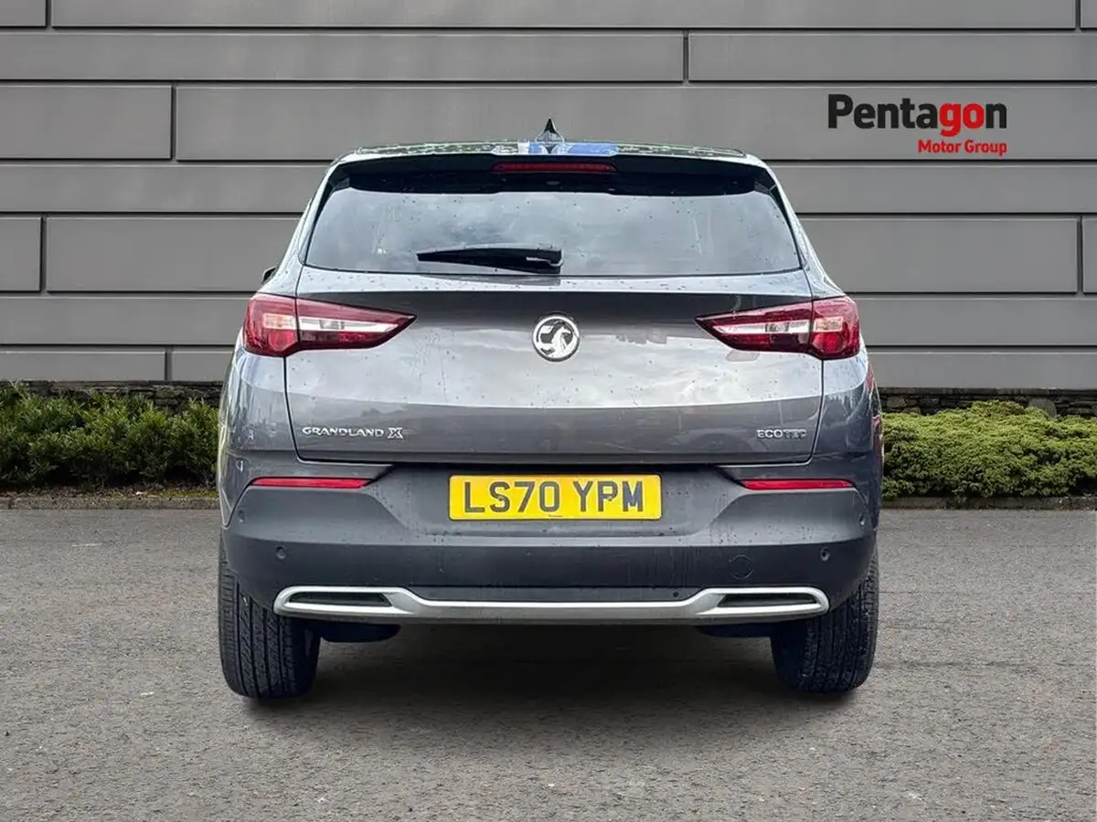 2020-vauxhall-grandland-x-12-sri-nav-big-15