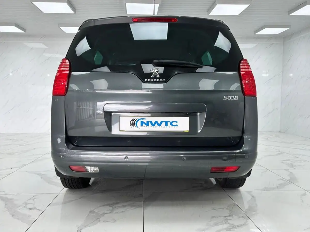2014-peugeot-5008-16hdi-allure-big-7