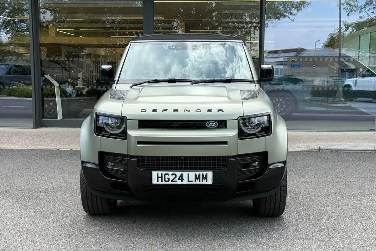 2024-land-rover-110-defender-30-d300-x-dynamic-hse-big-5