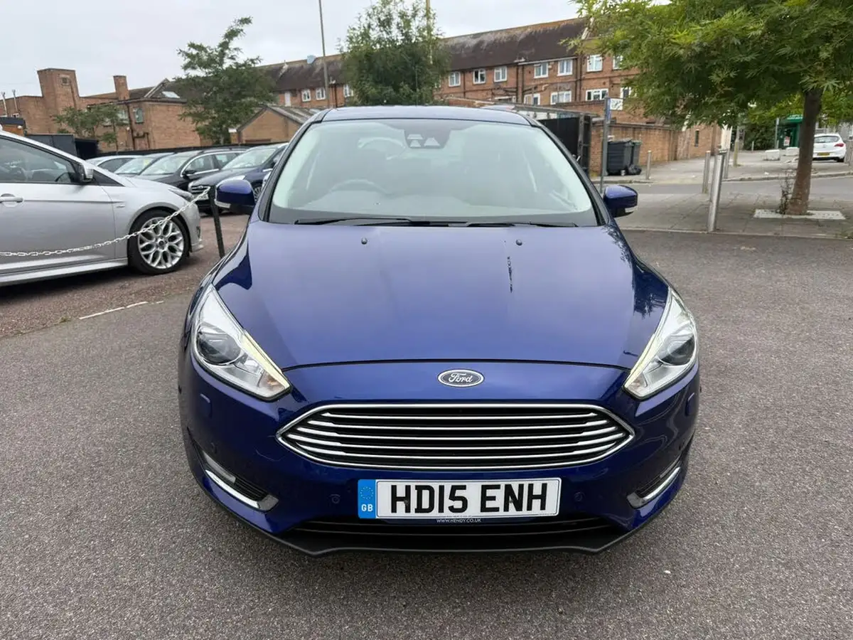 2015-ford-focus-10-titanium-x-t-125ps-hatchback-big-1