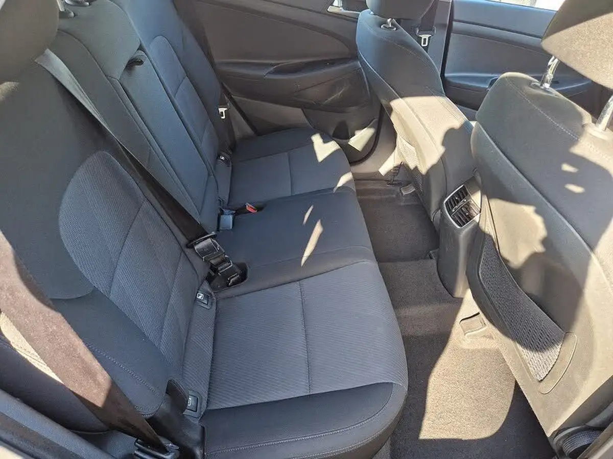 2019-hyundai-tucson-16-gdi-s-connect-big-15