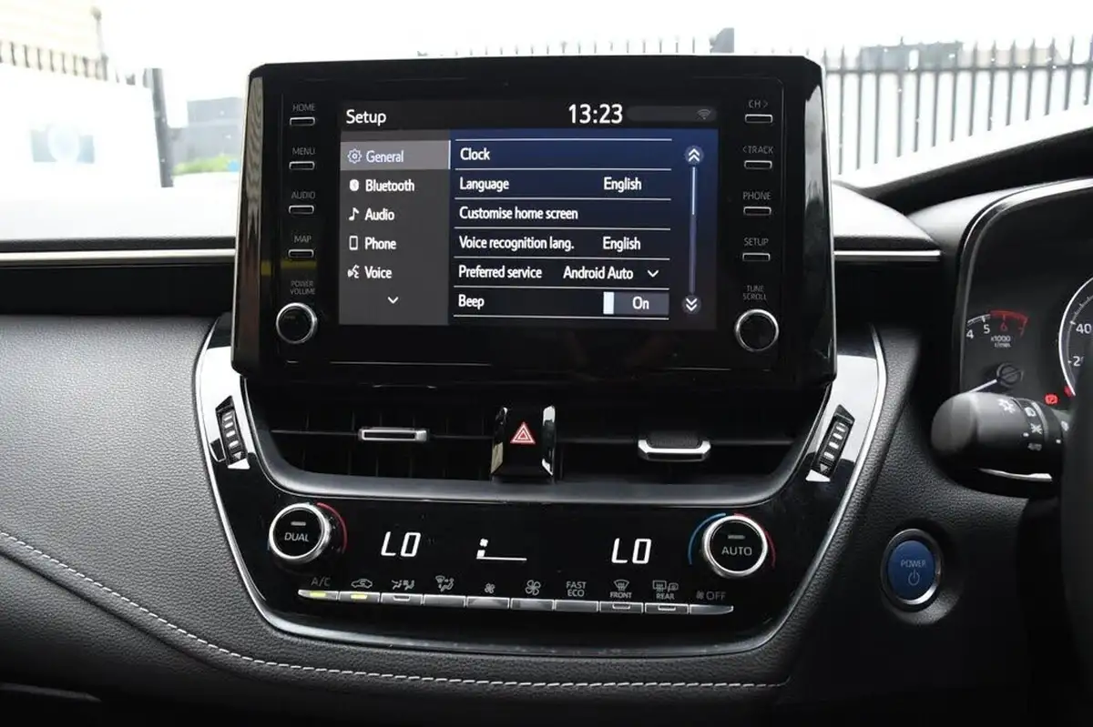 2020-toyota-corolla-18-vvt-i-icon-spare-wheel-touring-sports-5d-big-45