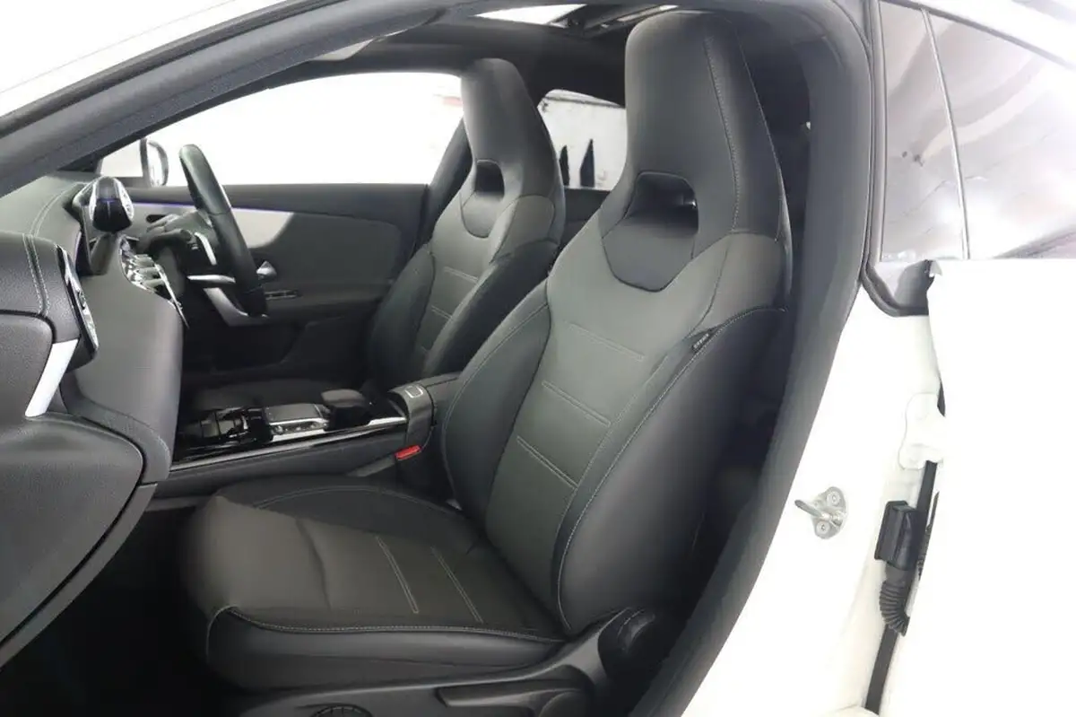 2022-mercedes-benz-cla-13-cla-250e-amg-line-premium-plus-night-edition-coupe-4d-big-47