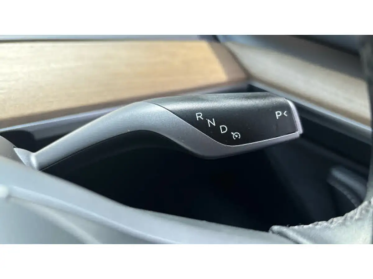 2021-tesla-model-3-e-long-range-awd-big-33