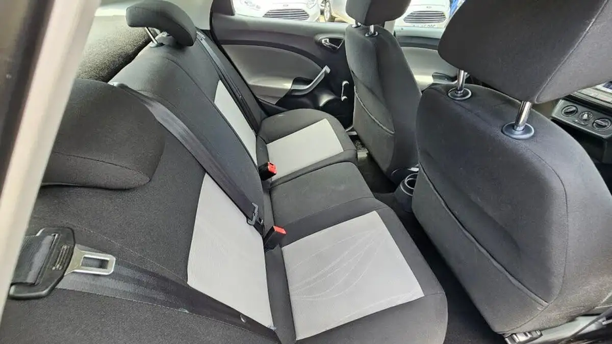 2014-seat-ibiza-14-toca-16v-85ps-hatchback-5d-big-31