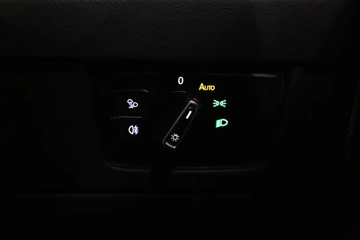 2019-volkswagen-arteon-15-tsi-elegance-ss-1495cc-dsg-big-28