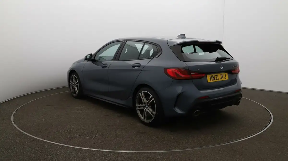 2021-bmw-1-series-20-m135i-xdrive-big-60