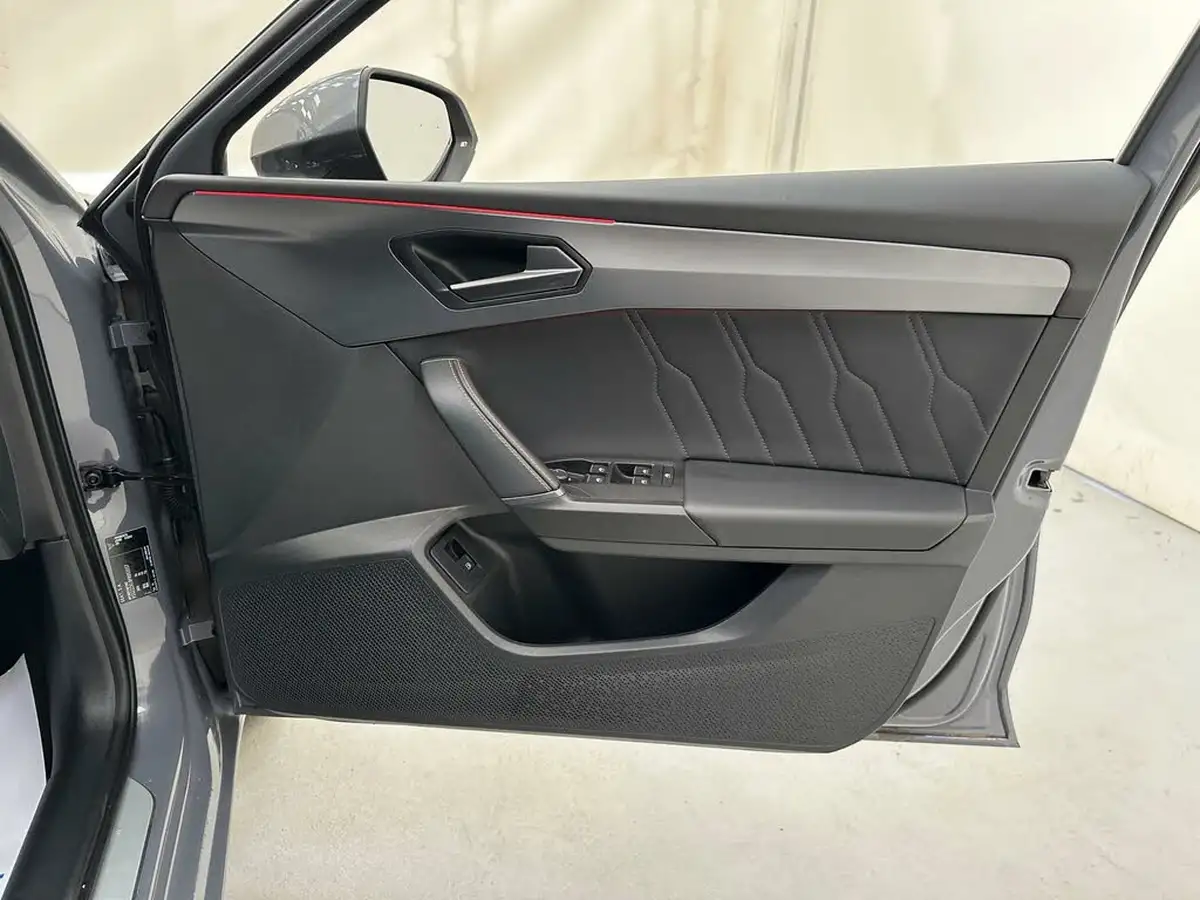 2023-cupra-leon-nf-14-e-hybrid-vz2-hatchback-big-12