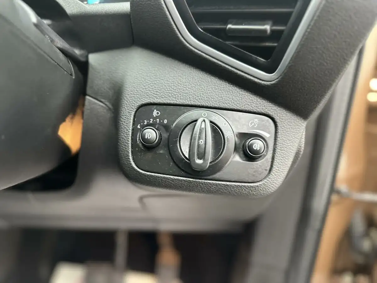2014-ford-kuga-20tdci-titanium-163ps-awd-powershift-big-48