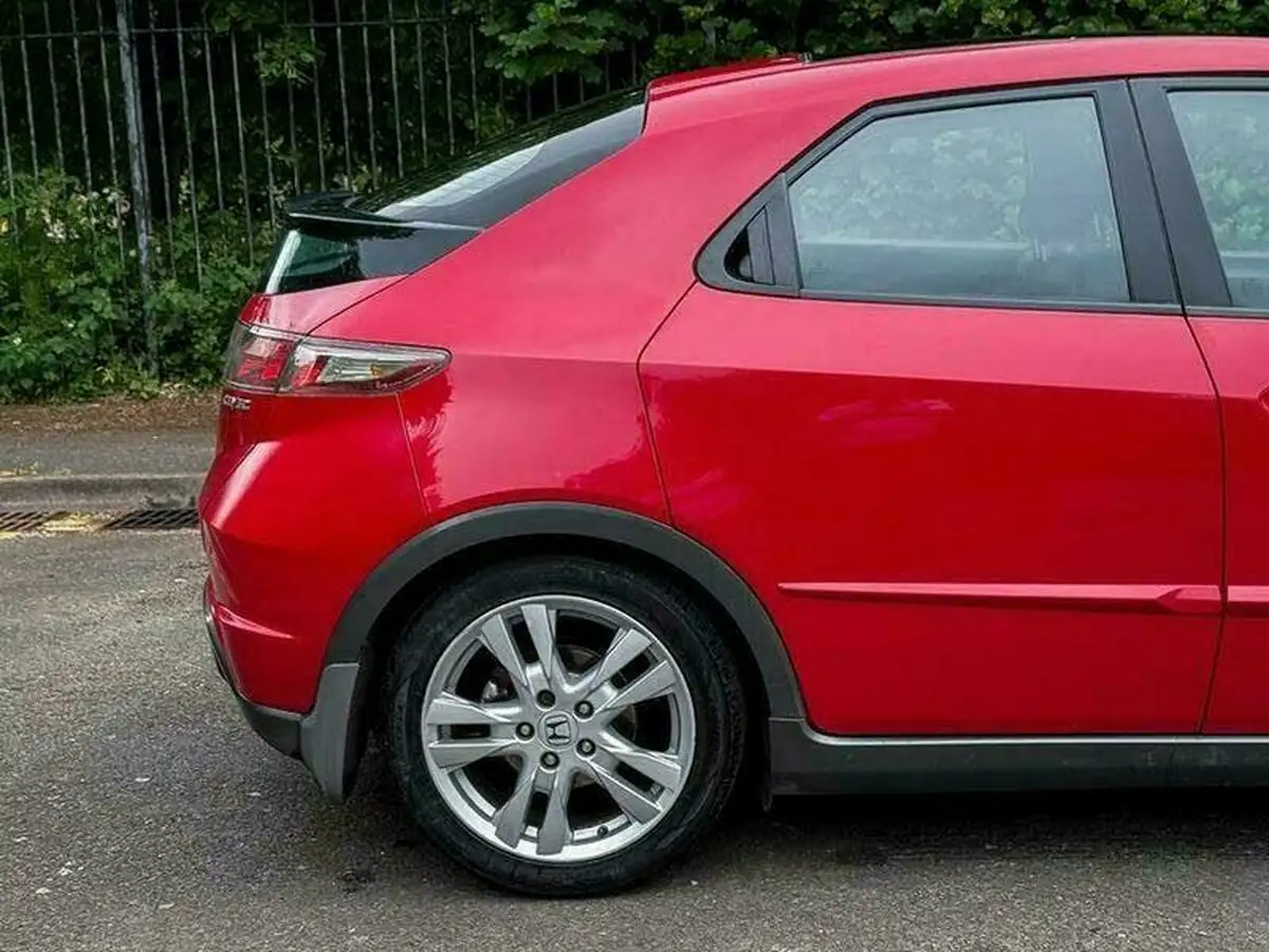 2010-honda-civic-18-ex-gt-auto-big-15
