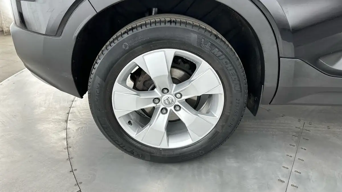 2021-volvo-xc40-15-t3-momentum-161bhp-big-25
