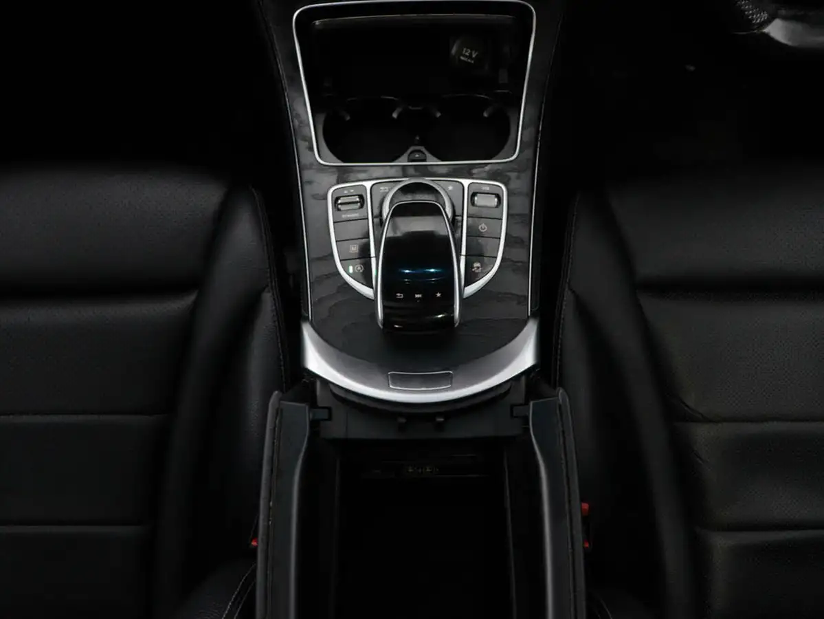 2017-mercedes-benz-glc-class-21d-glc220d-amg-line-premiumss-station-wagon-5d-big-17